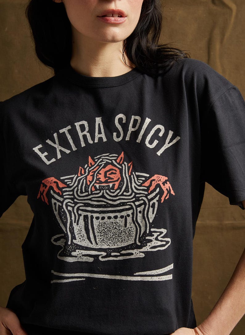 Japanese Hot Noodles Foodie Tee - Gift for friend