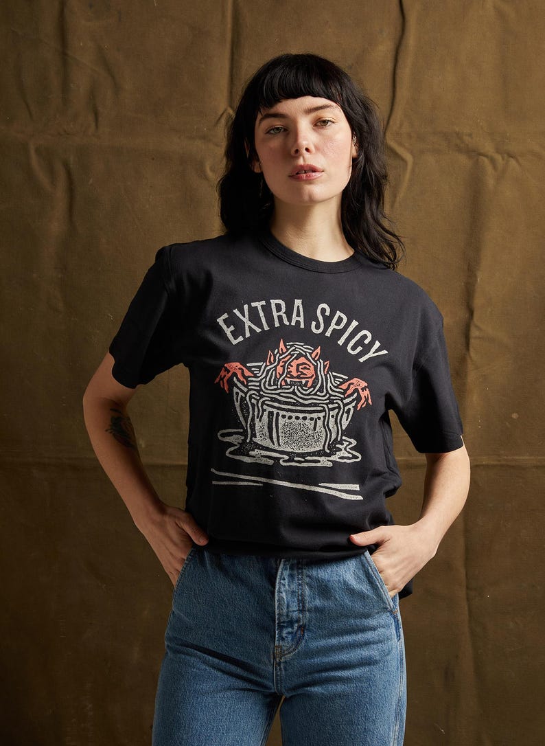 Japanese Hot Noodles Foodie Tee - Gift for friend